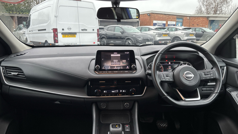 Nissan Qashqai 1.3 DiG-T MH 158 Acenta Premium 5dr Xtronic Petrol Hatchback